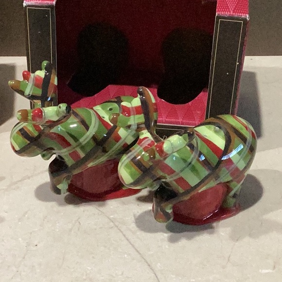 Trim A Home Moose and Cardinal Salt  & Pepper Shakers NIB - Picture 6 of 11